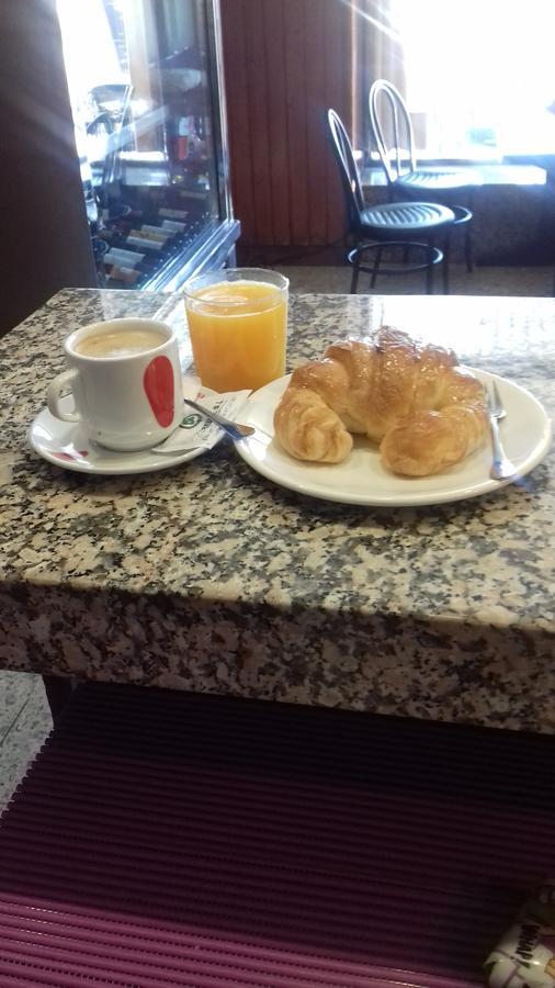 La Montana Hotel Леон Екстериор снимка